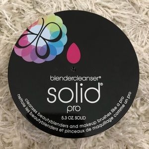 Beautyblender solid pro